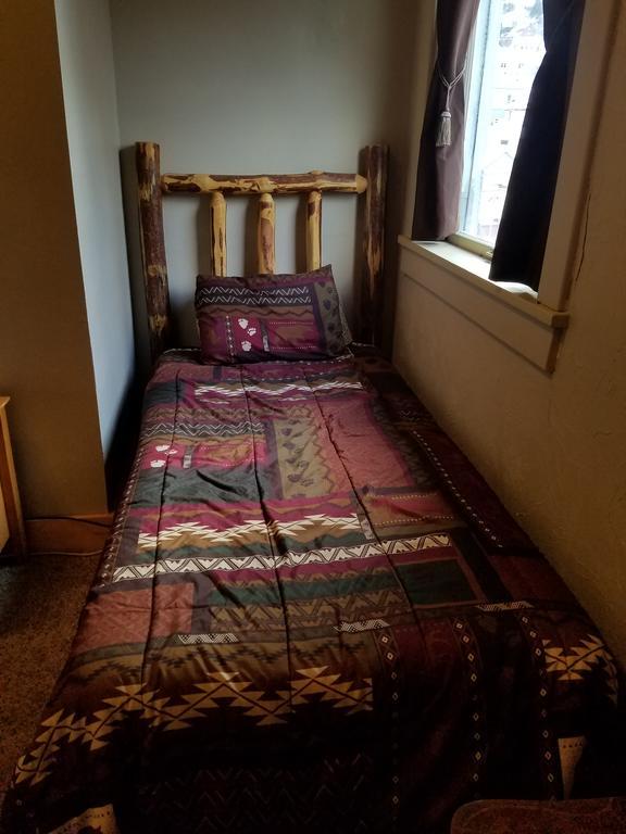Dakota Spur Hotel Lead Екстериор снимка
